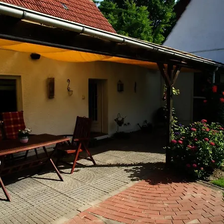Casa de Férias Gemuetliches Haus - Traumhafter Grosser Garten Ritterhude